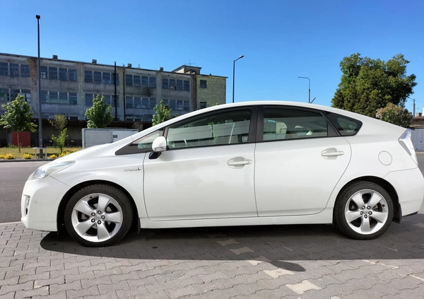 Toyota Prius cena 38000 przebieg: 256500, rok produkcji 2010 z Bydgoszcz małe 326